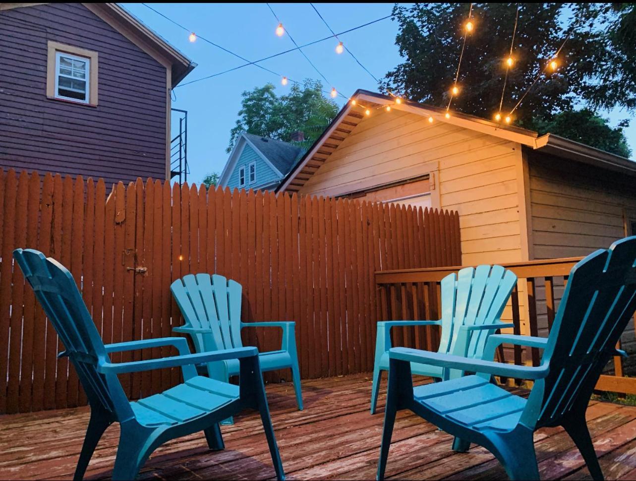 Spacious Home With In-Unit Laundry, Parking, 1Gb Wifi, & Patio Deck Рочестър Екстериор снимка